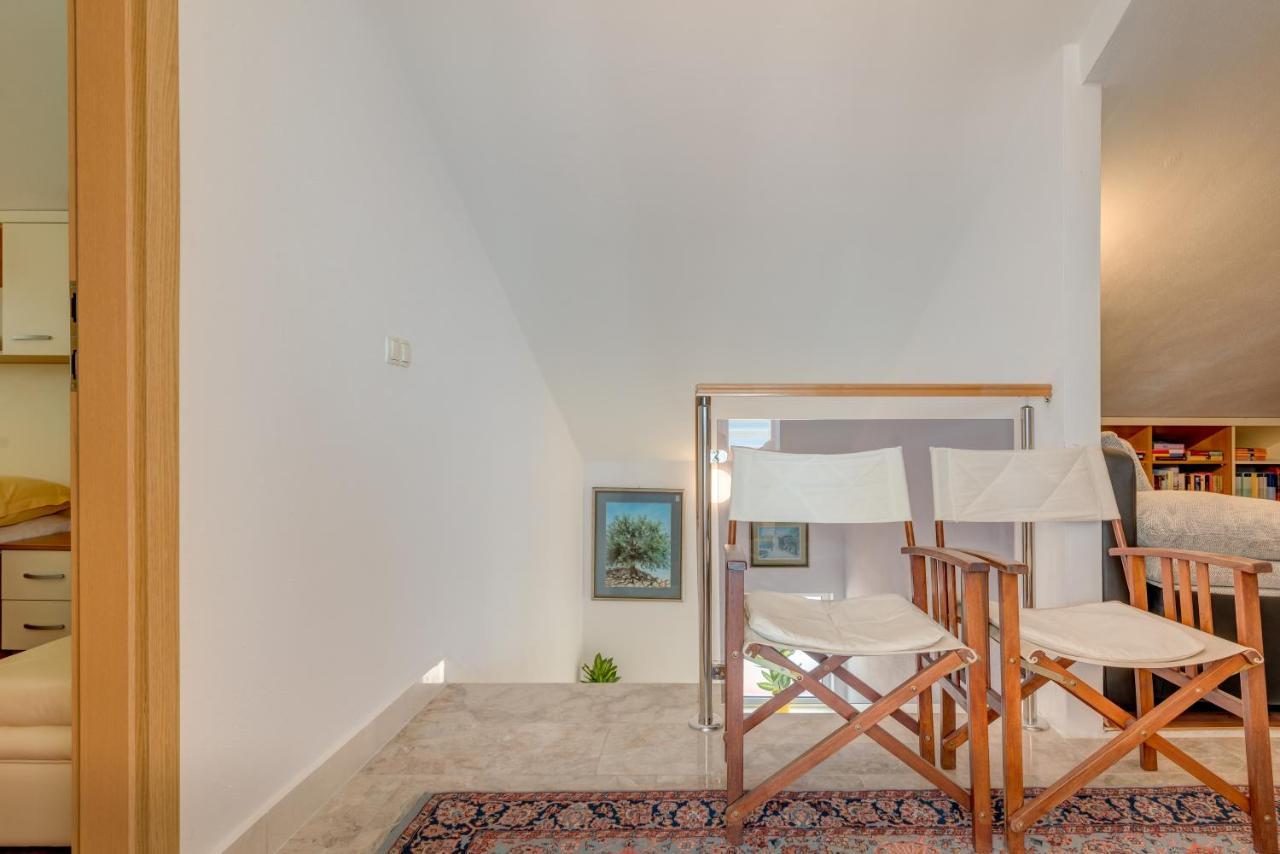 Villa Lille โตรกีร์ ภายนอก รูปภาพ