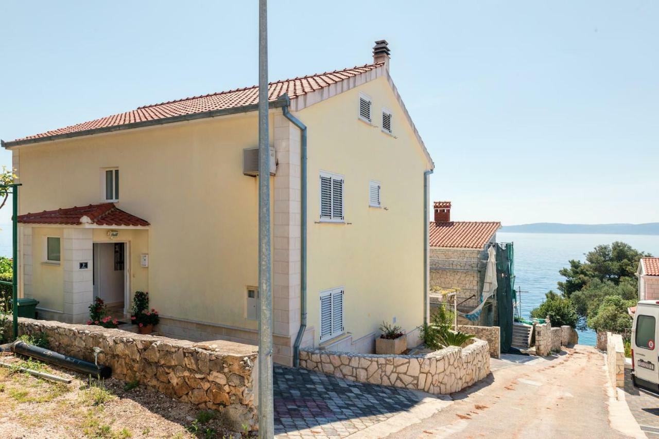 Villa Lille โตรกีร์ ภายนอก รูปภาพ